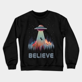 Believe Cat UFO Alien Gift Crewneck Sweatshirt